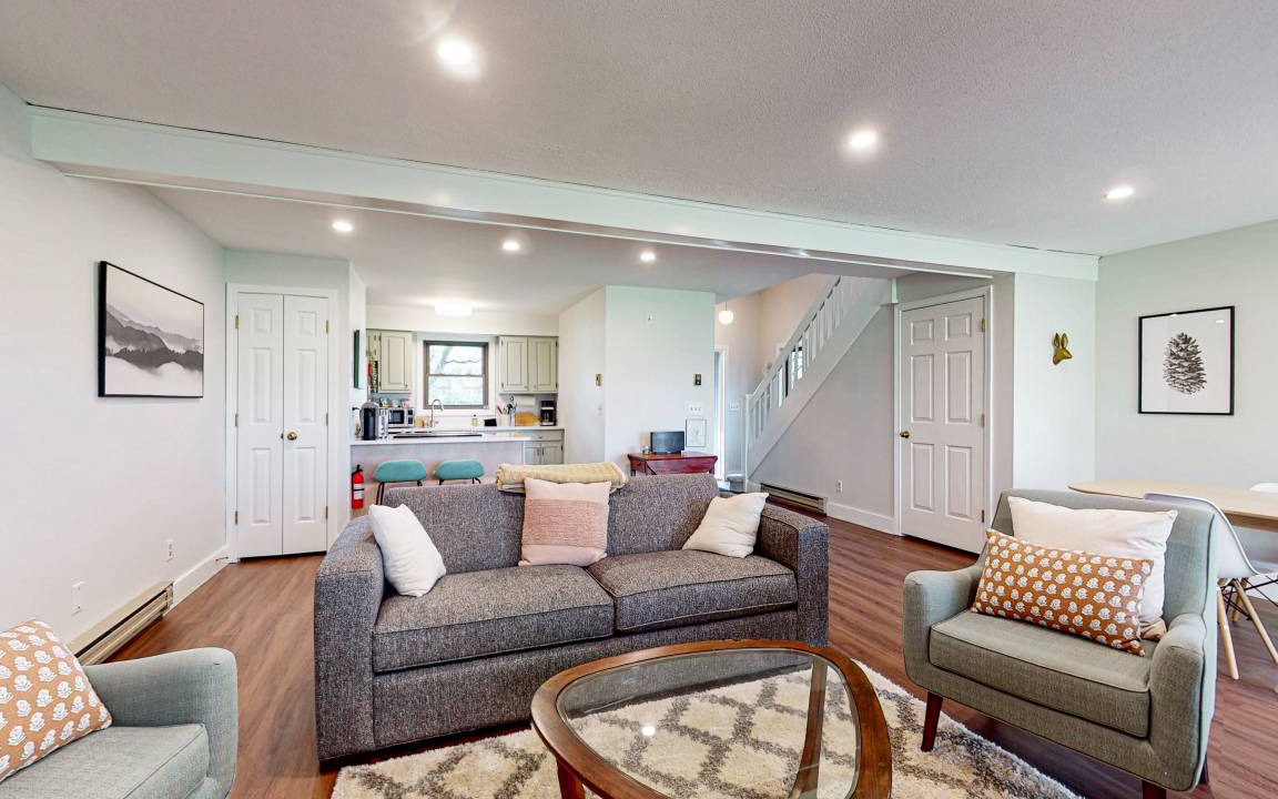 West Hartford House | 100 m² House ∙ 2 bedrooms ∙ 6 guests