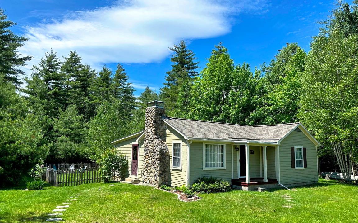 Easton Cottage | 102 m² Cabin ∙ 2 bedrooms ∙ 6 guests