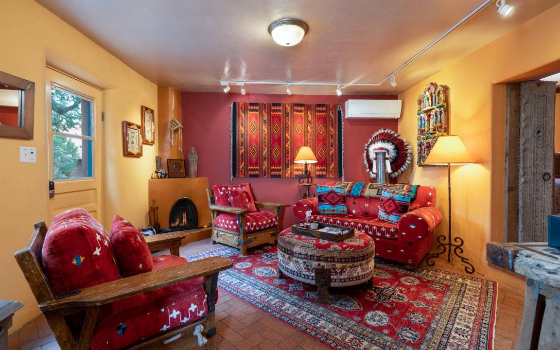 Historic Eastside House | 102 m² House ∙ 2 bedrooms ∙ 4 guests