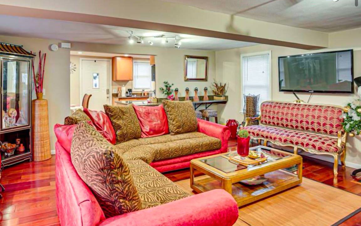 Golden Valley House | 102 m² House ∙ 3 bedrooms ∙ 5 guests