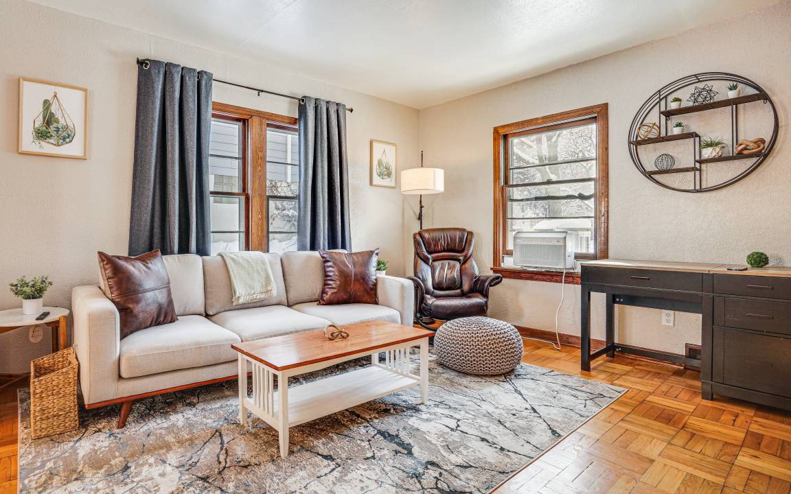 St. Anthony Park House | 111 m² House ∙ 2 bedrooms ∙ 4 guests