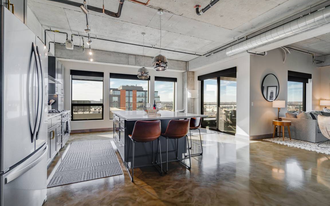 Warehouse District House | 136 m² Loft ∙ 1 bedroom ∙ 4 guests