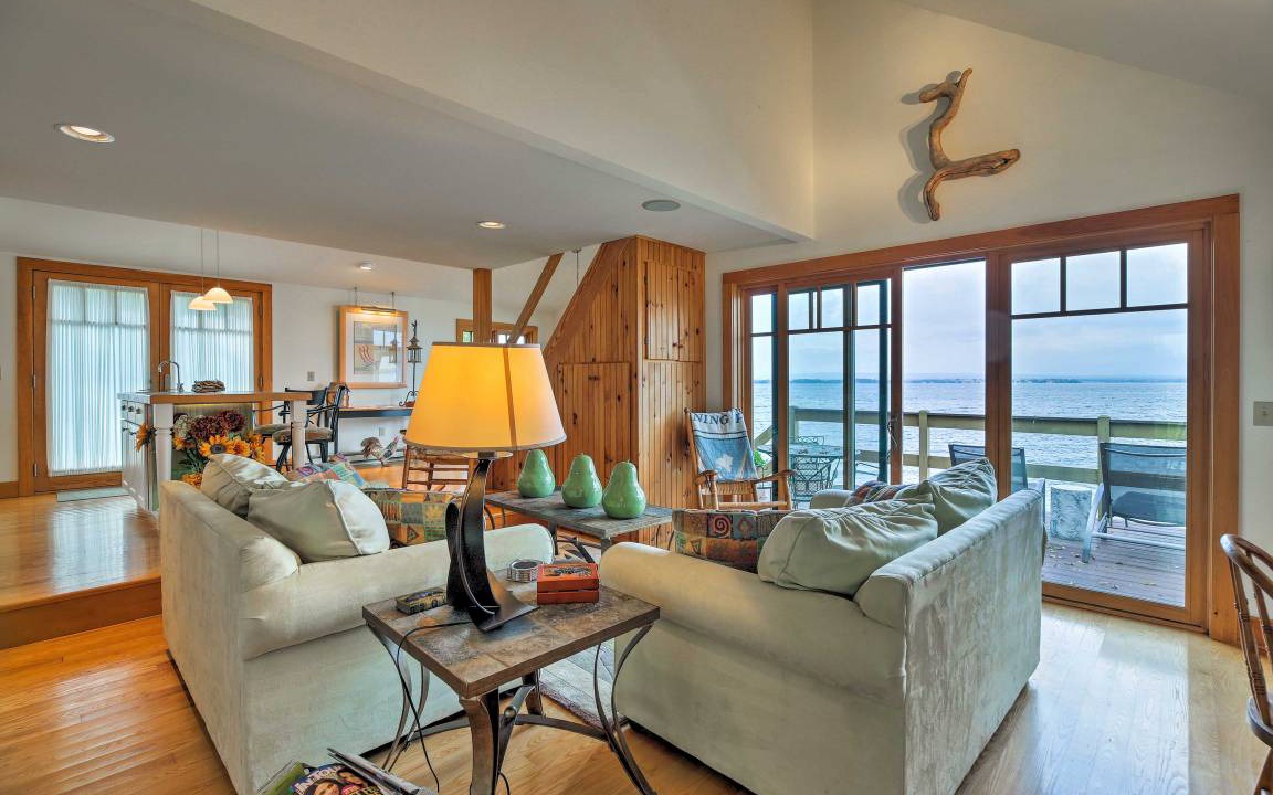 North Hero Cottage | 139 m² Cabin ∙ 2 bedrooms ∙ 6 guests