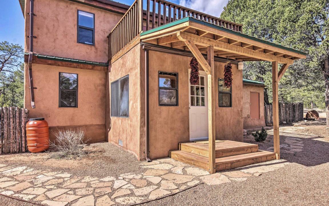 Rowe House | 139 m² House ∙ 2 bedrooms ∙ 4 guests