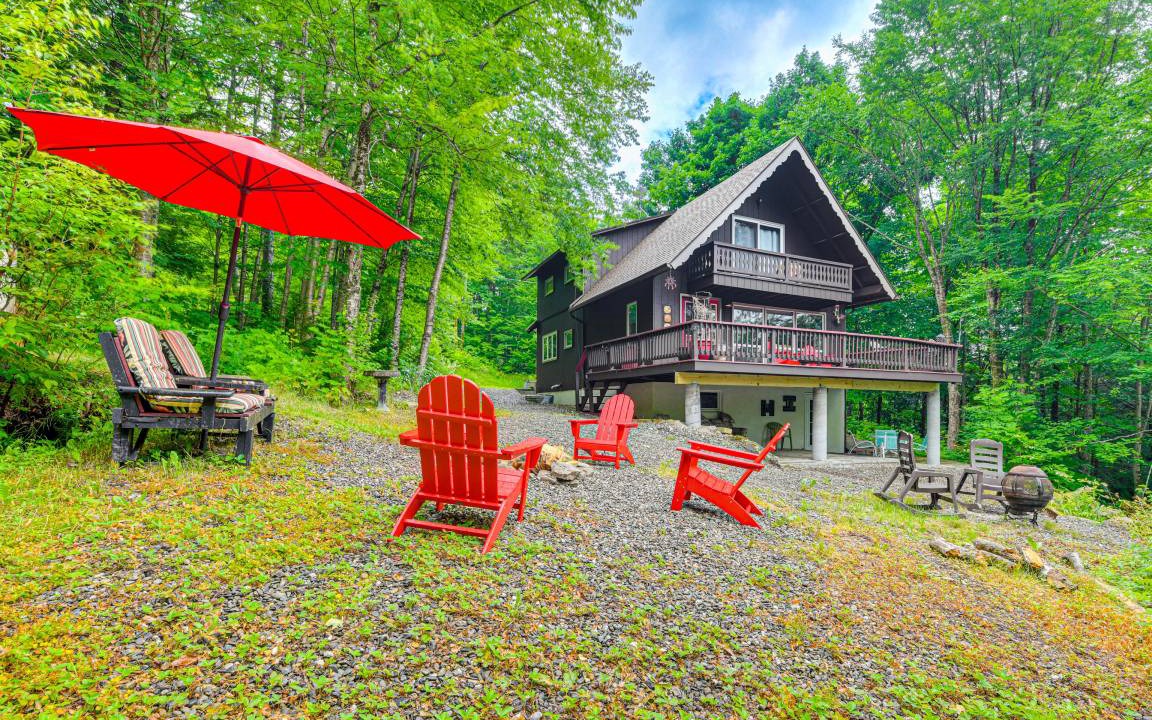 Montgomery Center House | 171 m² House ∙ 4 bedrooms ∙ 8 guests