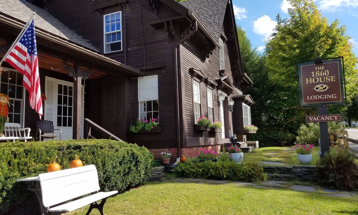 Stowe Village Historic District Hotel | 1860 House Inn and Vacation Rental Home