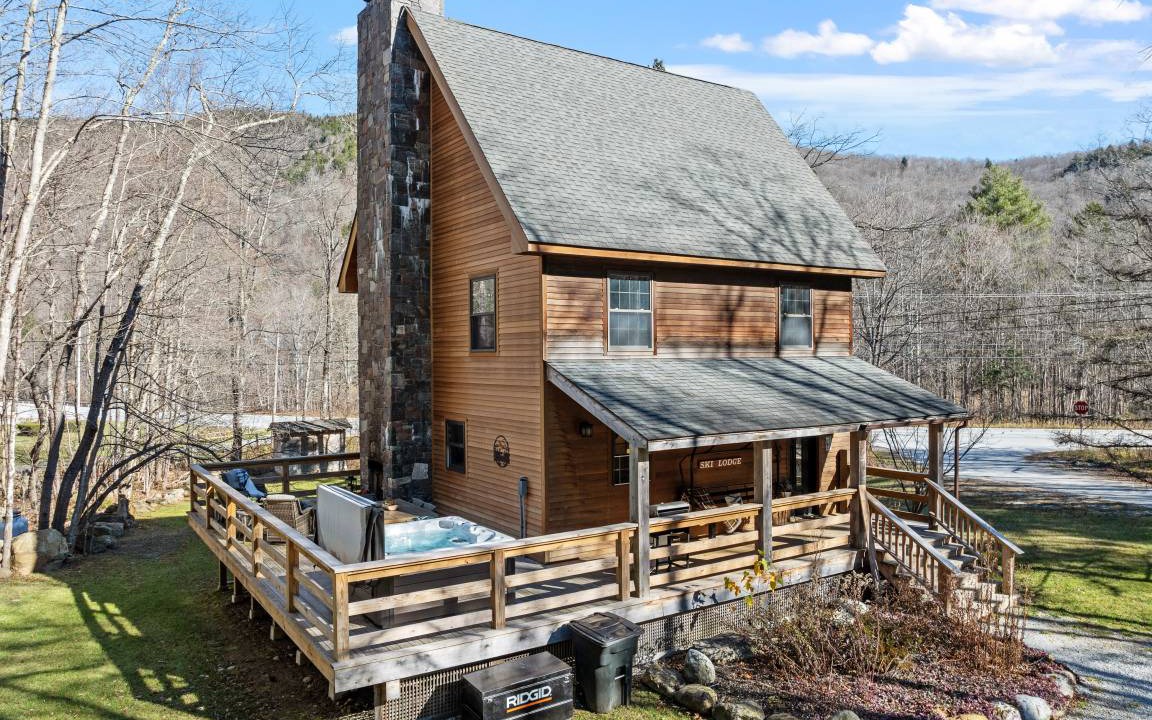 West Bridgewater House | 191 m² House ∙ 4 bedrooms ∙ 8 guests