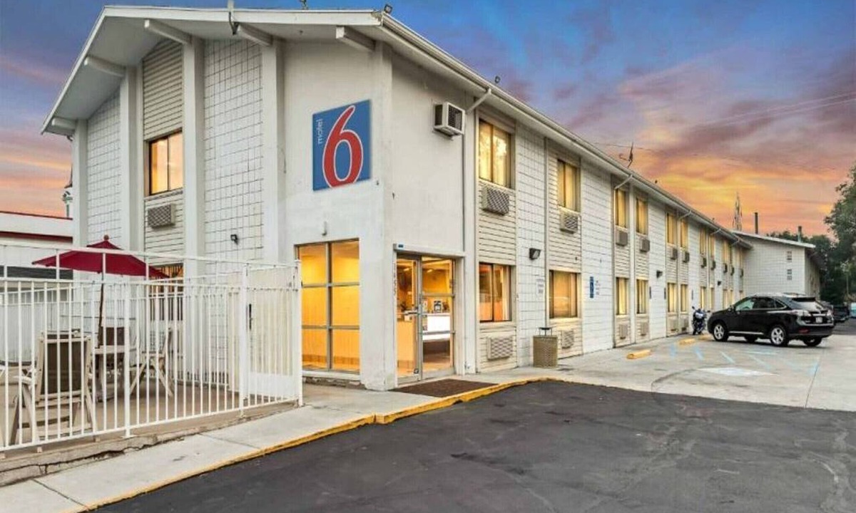 Ogden Apartment | 2 Full Beds | Non-Smoking, Micfridge