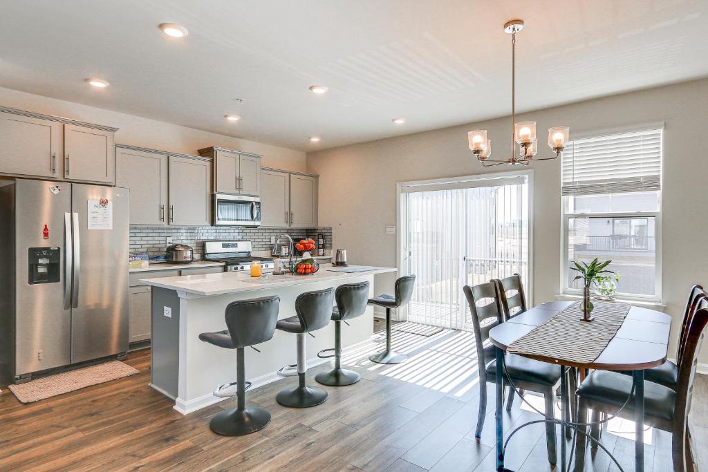 Frederick House | 2 Mi to Dtwn Frederick Updated Townhome