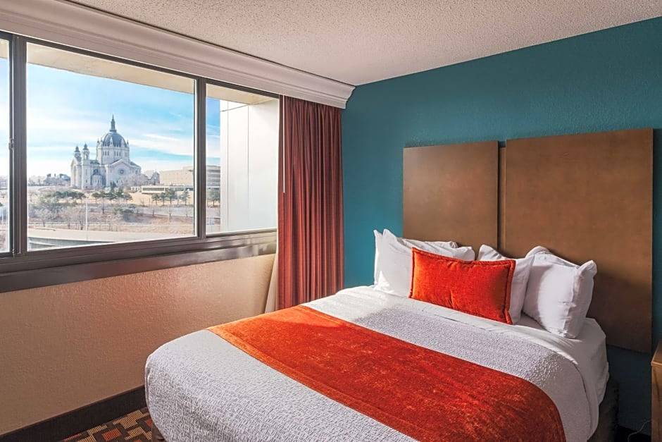 Northwestern Precinct Hotel | 2-Star Hotel ∙ Radisson Hotel St Paul Downtown
