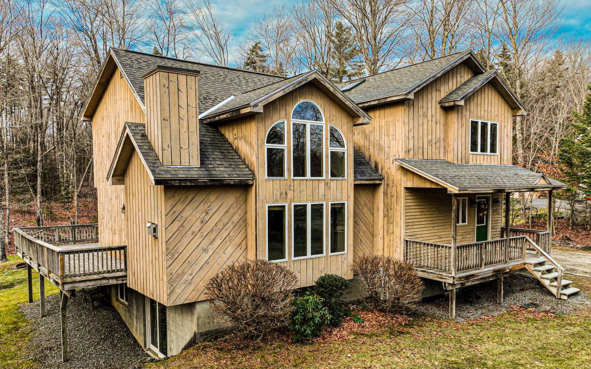 West Dover House | 209 m² House ∙ 4 bedrooms ∙ 8 guests