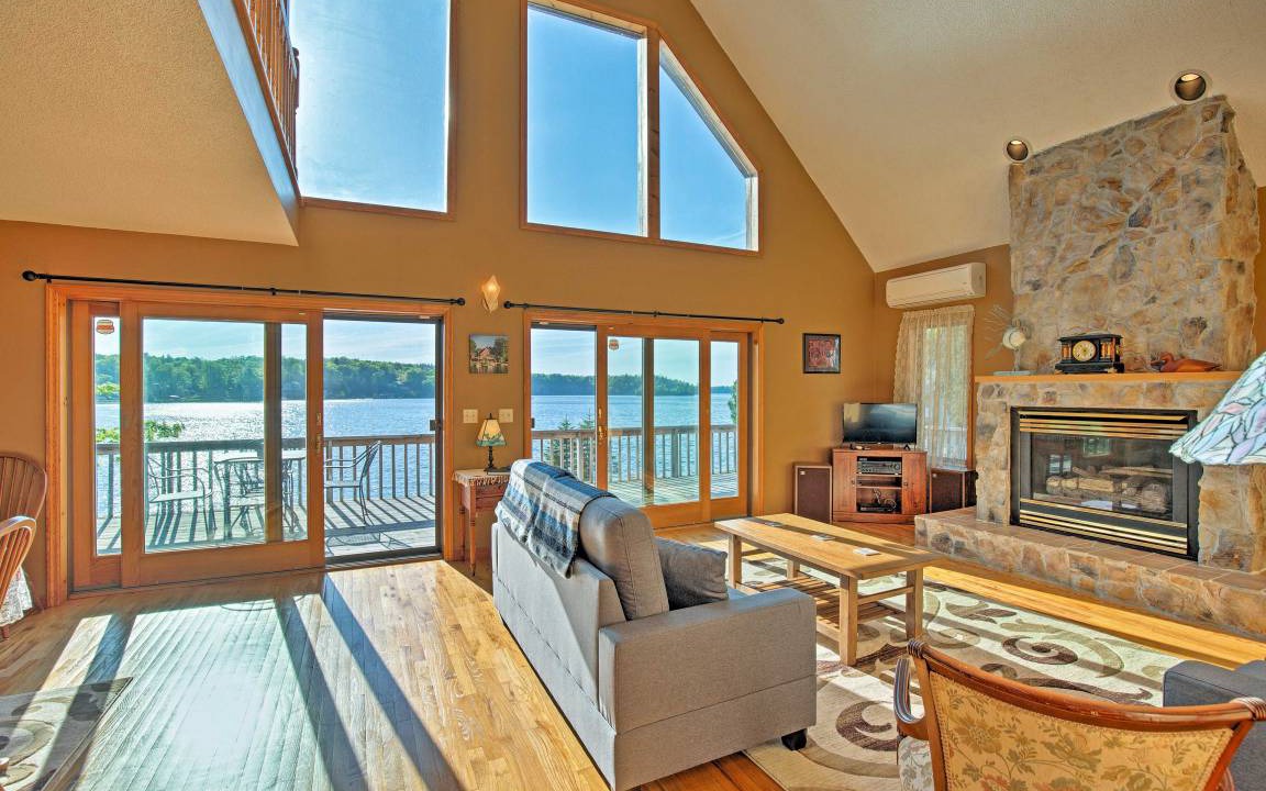 Lake Bonaparte House | 224 m² House ∙ 3 bedrooms ∙ 12 guests