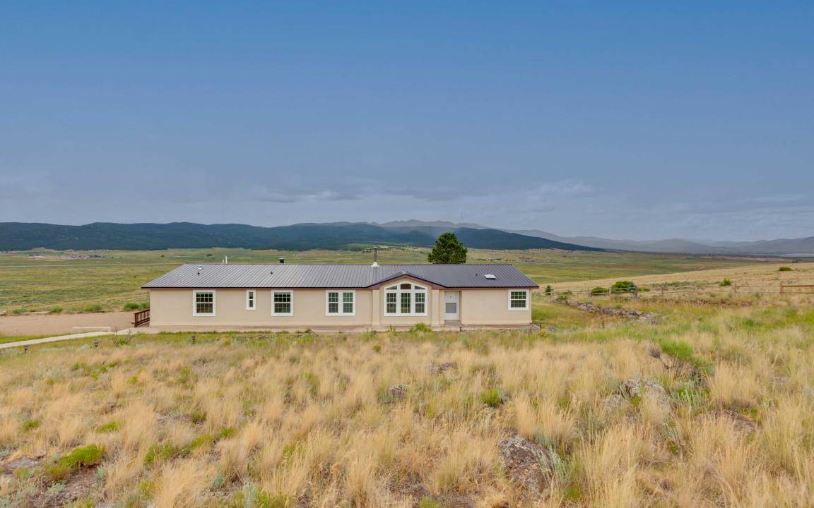 Angel Fire House | 232 m² House ∙ 4 bedrooms ∙ 15 guests