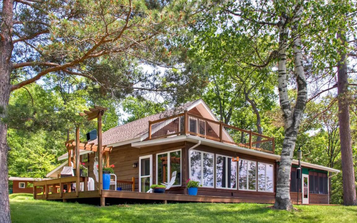 Brainerd House | 278 m² House ∙ 4 bedrooms ∙ 9 guests