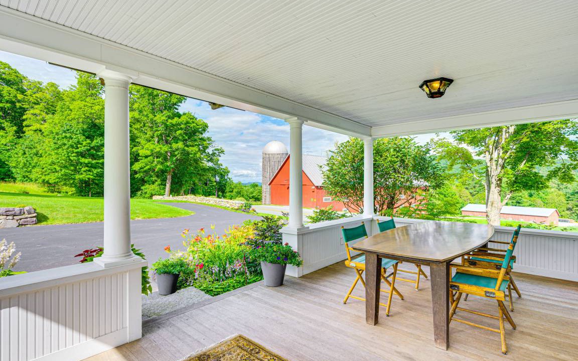 Lyndon Center House | 297 m² House ∙ 3 bedrooms ∙ 12 guests
