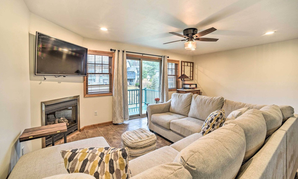 Lake Placid House | 3-BR/1900SF-Townhouse: Quiet,Close to Town w/amenties-Sleeps 8-2nd Rear Entrance