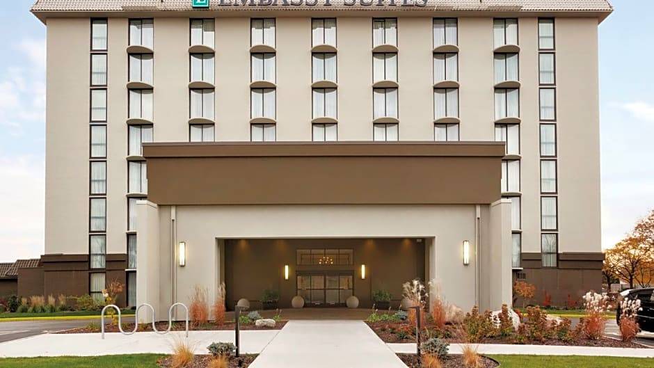 West Bloomington Hotel | 4-Star Hotel ∙ Embassy Suites by Hilton Bloomington/Minneapolis
