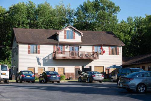 Massena Hotel | 40 m² Motel ∙ 5 guests