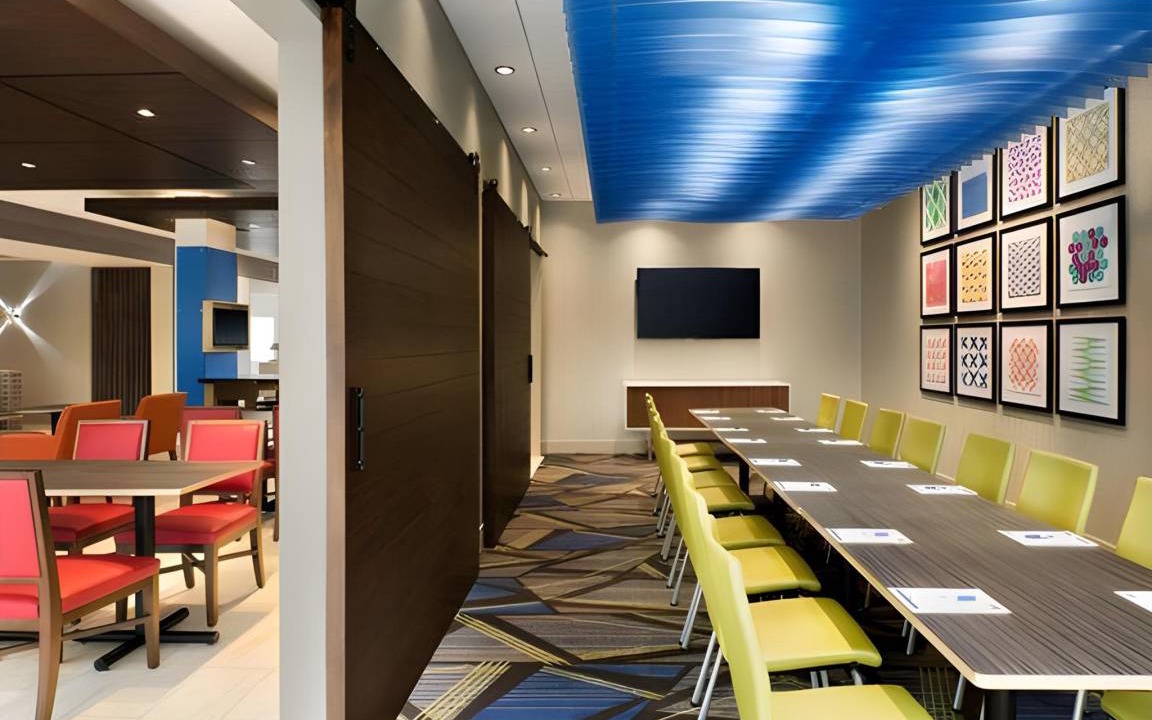 Red Wing Hotel | 41 m² Hotel ∙ 127 guests