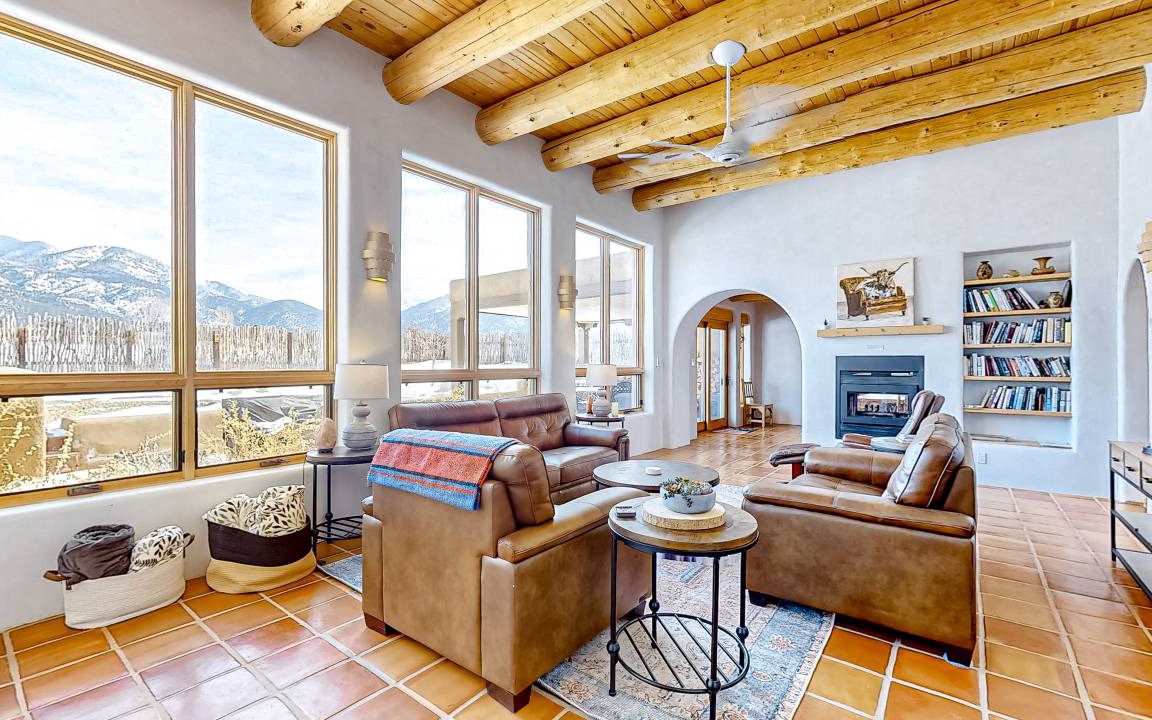 Arroyo Seco House | 418 m² House ∙ 4 bedrooms ∙ 13 guests