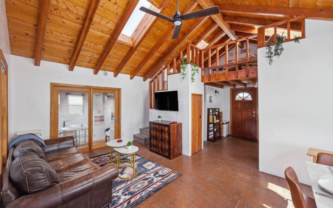 Baca Street House | 56 m² House ∙ 1 bedroom ∙ 1 guest