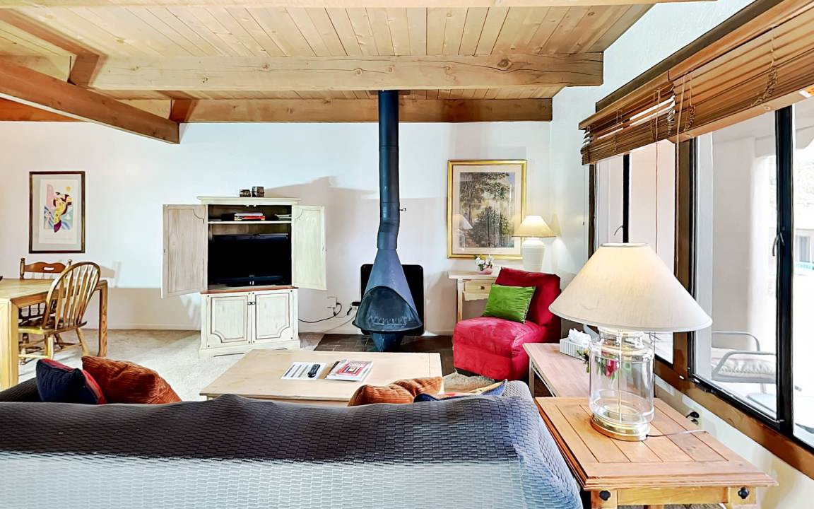 Northeast Santa Fe Condo | 74 m² Condo ∙ 2 bedrooms ∙ 4 guests