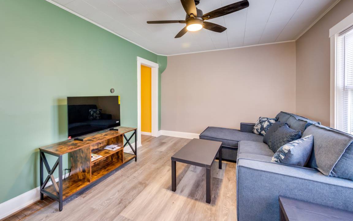 Easthampton Apartment | 83 m² Apartment ∙ 2 bedrooms ∙ 6 guests