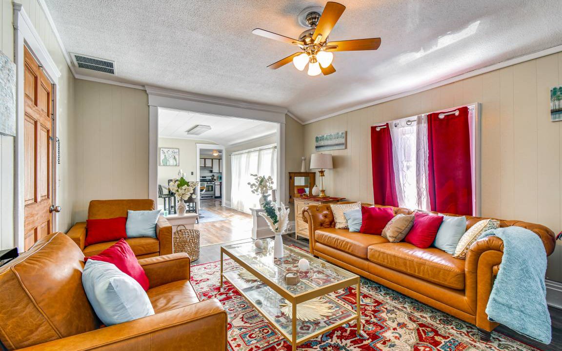 Oswego Apartment | 92 m² Apartment ∙ 2 bedrooms ∙ 4 guests