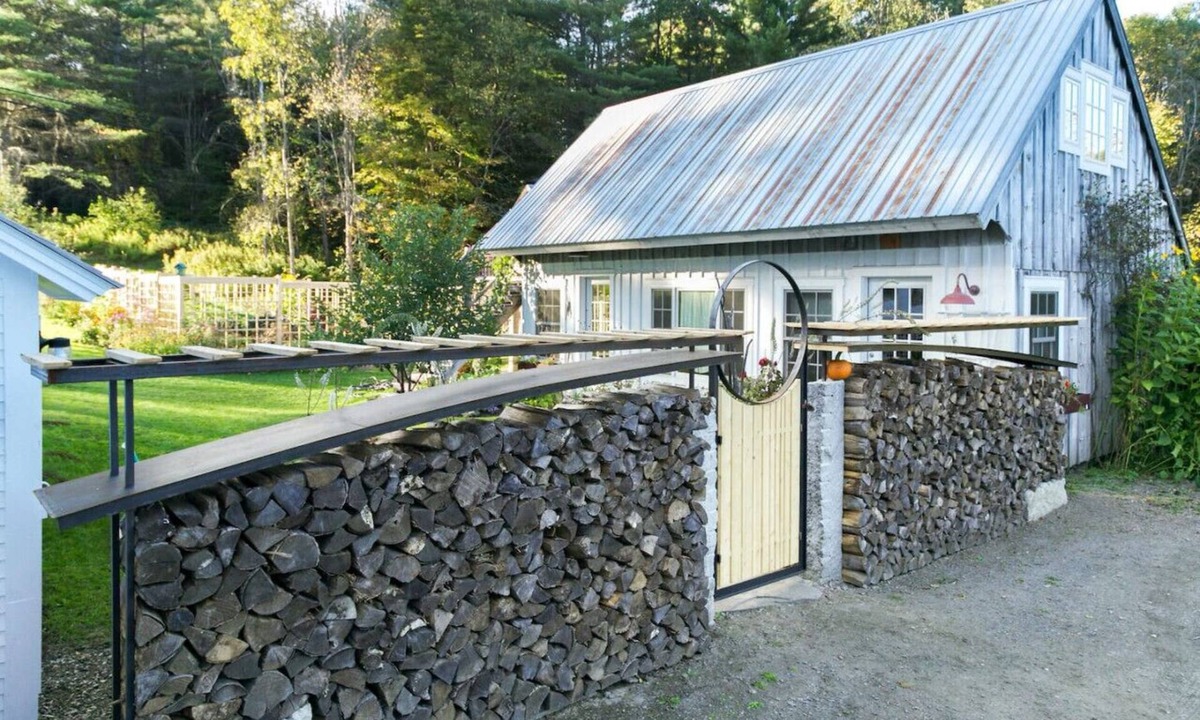 Montpelier Cottage | Absolutely Gorgeous Vermont Garden Cottage