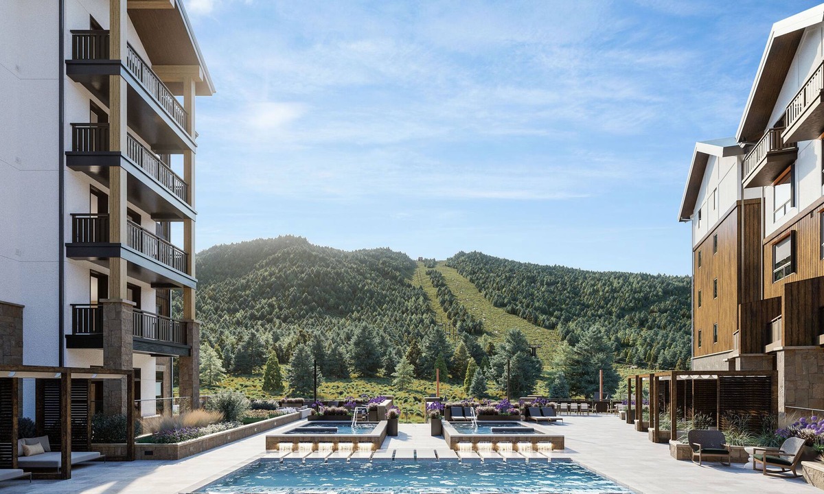 Keystone Cabin | Accessible Queen Room | Views, Spa & Ski Nearby