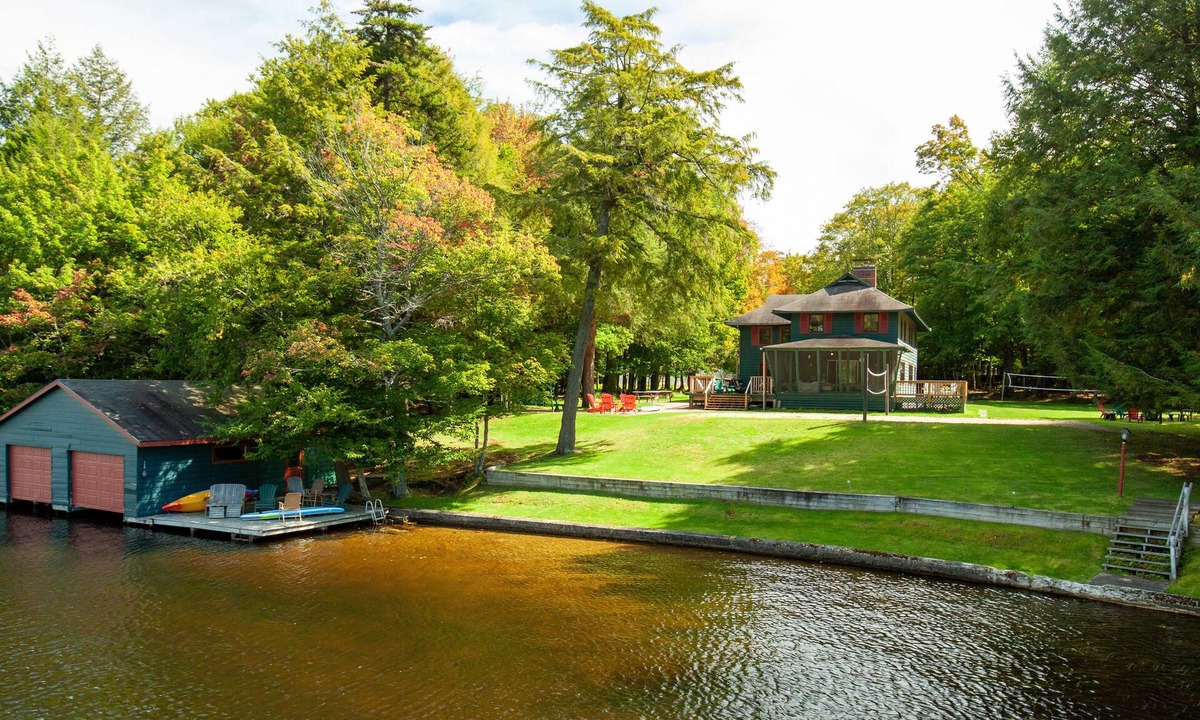 Old Forge House | Adirondack 6 BR/4B Waterfront w/Tennis Court, Sand VB Court & Dock/Boat House