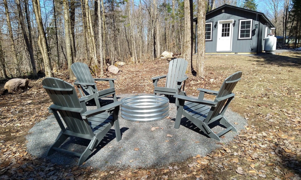 Malone Cottage | ADK Getaway "Pine Tree Retreat"-New 1 bedroom cottage 1 mile from Adirondacks