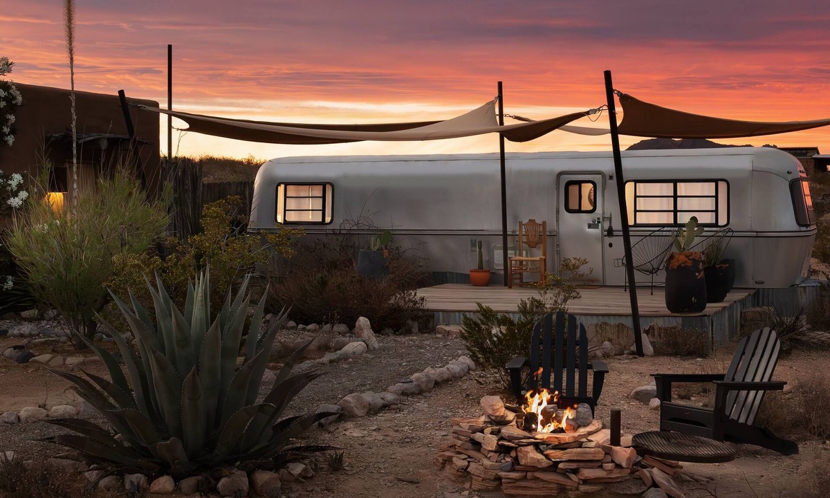 Study Butte-Terlingua House | Air Conditioned Escape ⁠— Quick Drive from Big Ben