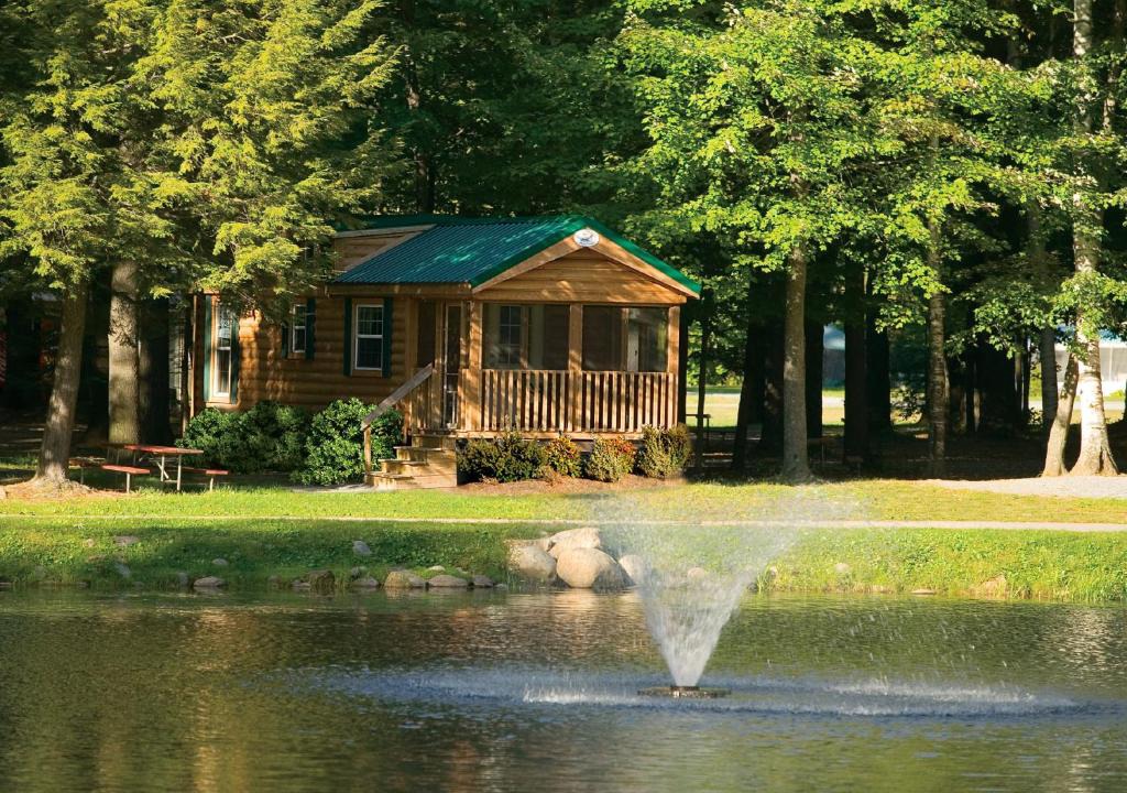 Alpine Lakefront | Corinth