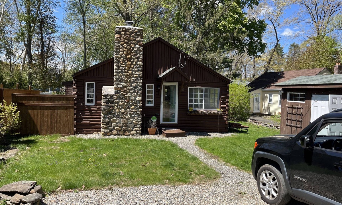 Ashford House | Amazing lake house with everything you need!