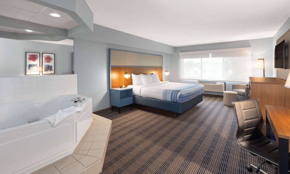 North Branch Hotel | AmericInn by Wyndham North Branch
