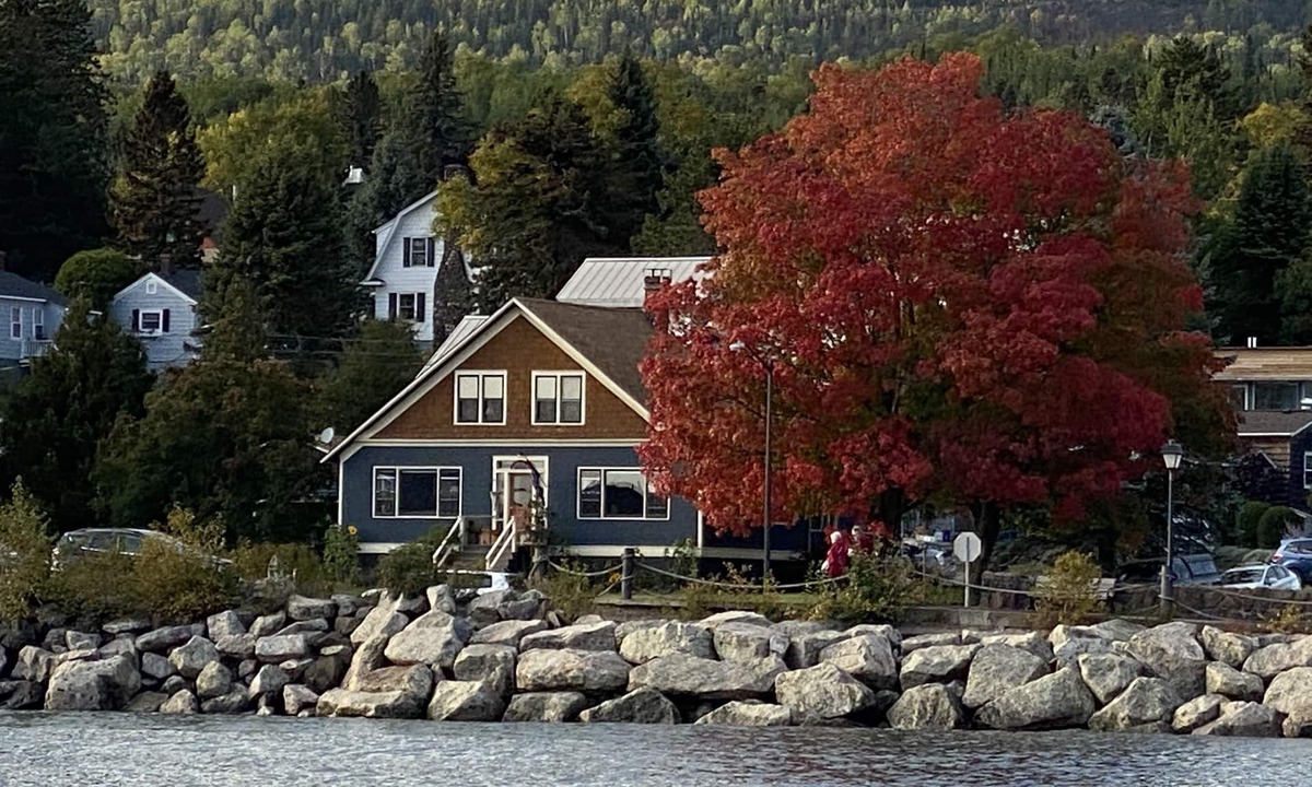 Grand Marais Apartment | Avalon Guesthouse : Eastside Suite