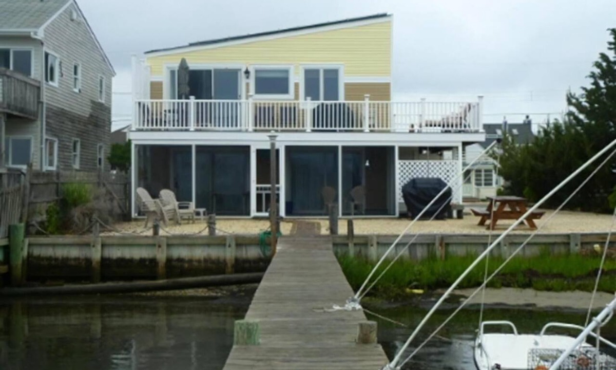 Ship Bottom Condo | Bayfront Condo. Ship Bottom. Beach Badges. WIFI. Washer & Dryer. Enjoy the.