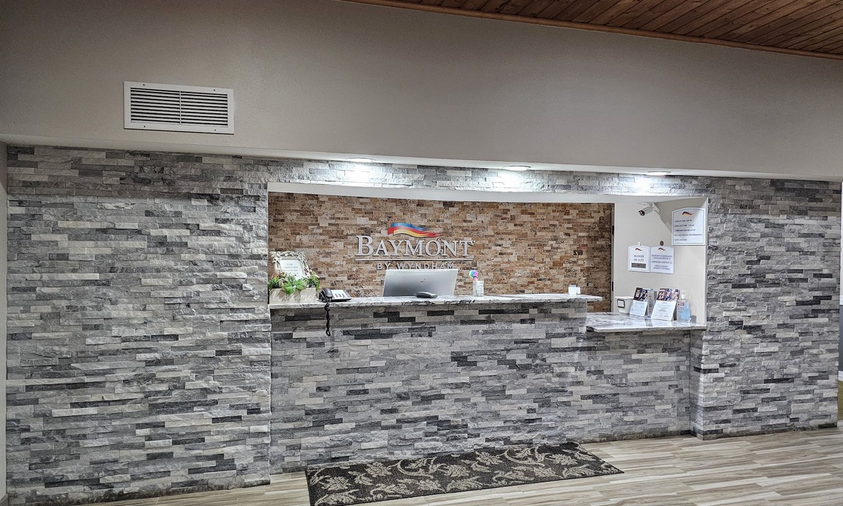 Baldwin Hotel | Baymont by Wyndham Baldwin