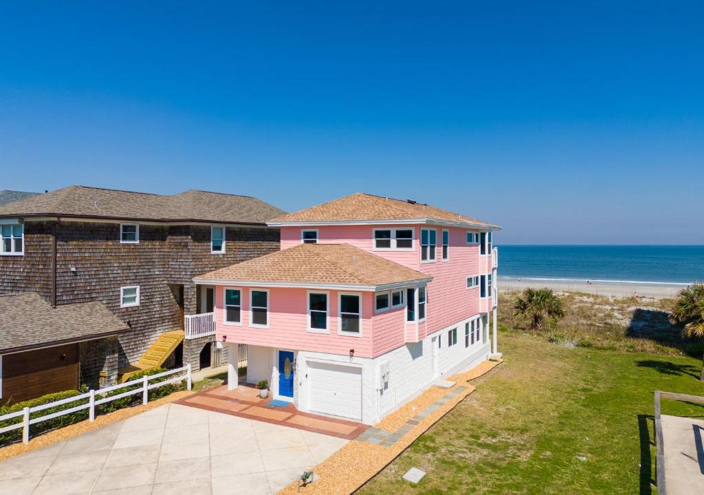 Jacksonville Beach Apartment | Be A Nomad - 7 Bedroom Beachfront House Jacksonville Beach Sleeps 14
