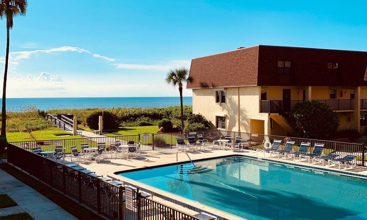 Avon By The Sea Condo | Beachfront 2BR Townhouse Ocean-View Balcony, Pool & Private Beach