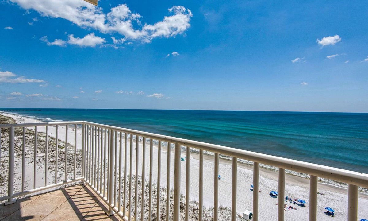 Pensacola Beach Condo | 🌅BeachFront-Top Floor Balcony-2BR Sans Souci 704🌅
