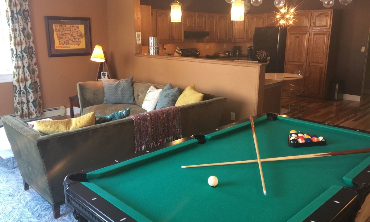 Decorah Apartment | Beautiful Large Loft on Historic Water Street in Downtown Decorah