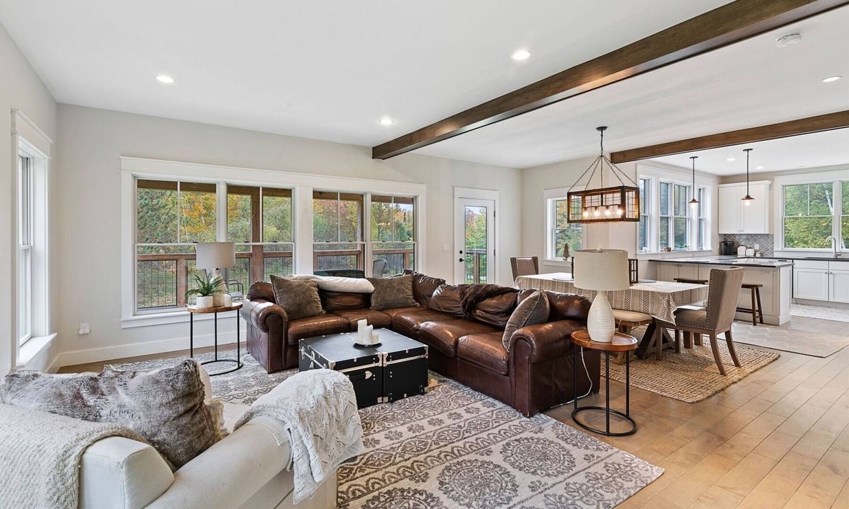 Stowe House | Beautiful Modern 4 Bedroom Home Near Stowe Village