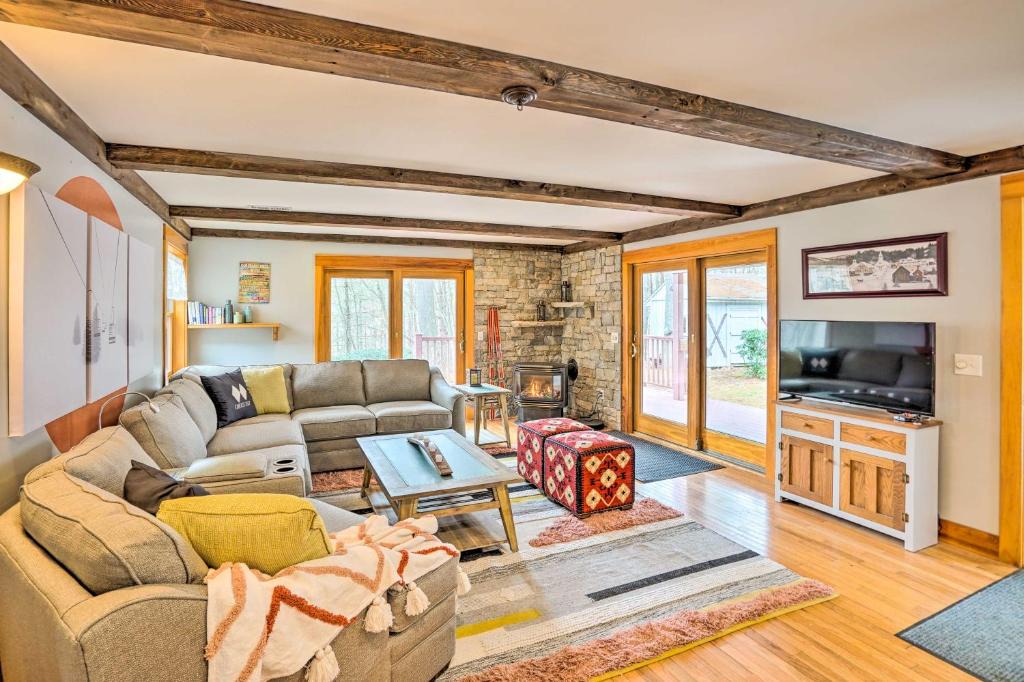Charlemont Apartment | Berkshires Getaway Less Than 1 Mi Skiing and Hiking!