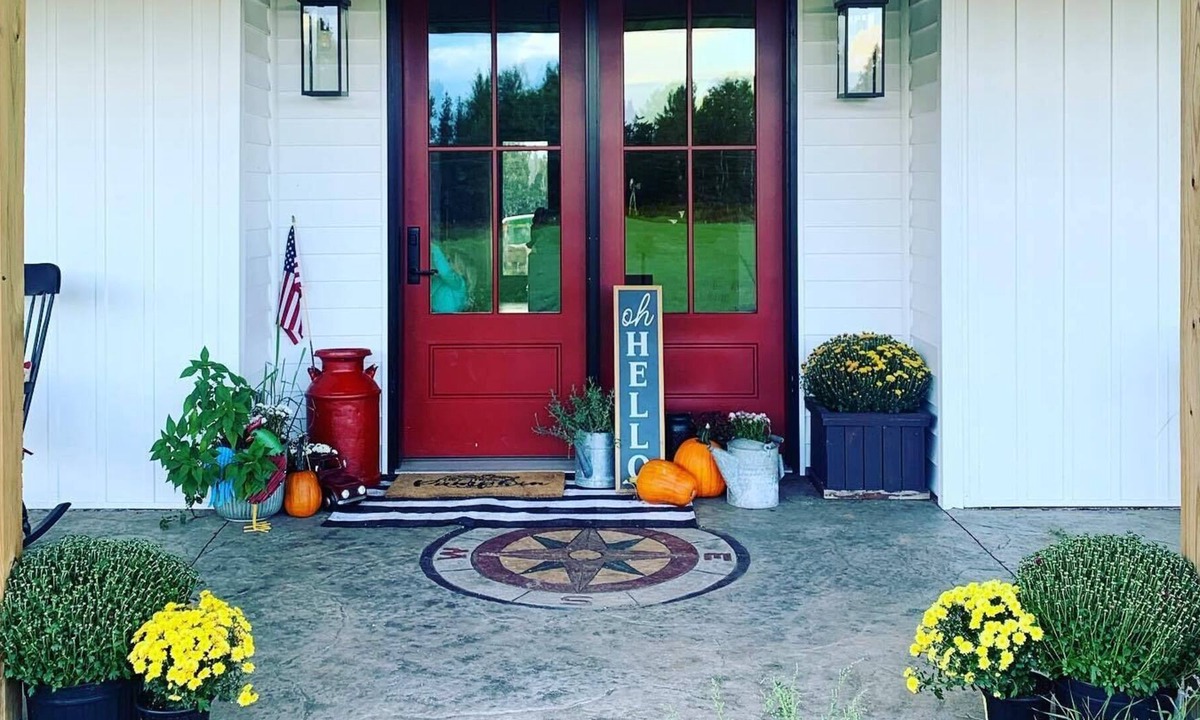 Lake Nebagamon House | Big Beautiful Farmhouse - Sunsets, Hot Tub, Fire Pit, Trails, farm fresh eggs!