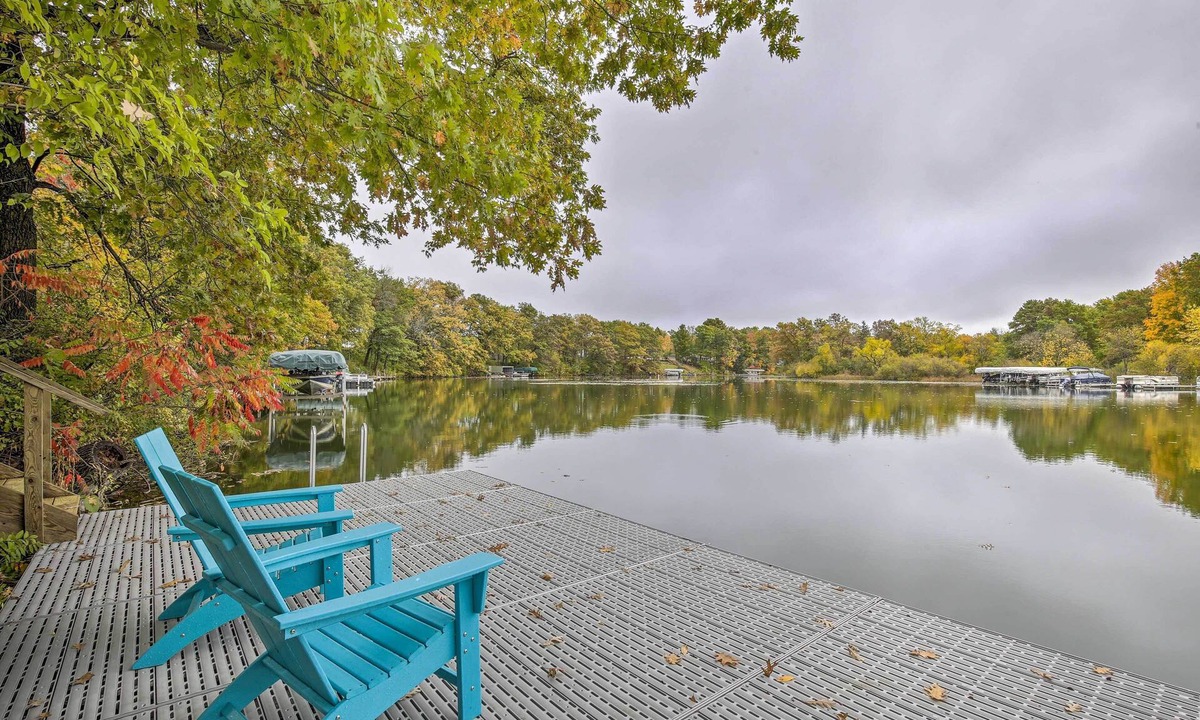 Mikana Cottage | Birchwood Cottage with Red Cedar Lake Access!