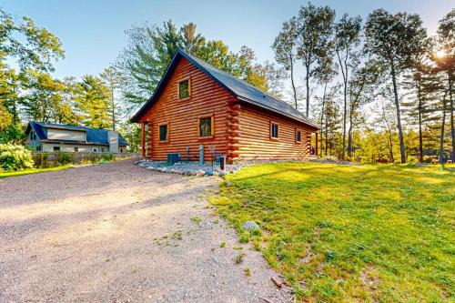 Tomahawk House | Black Bear Cabin