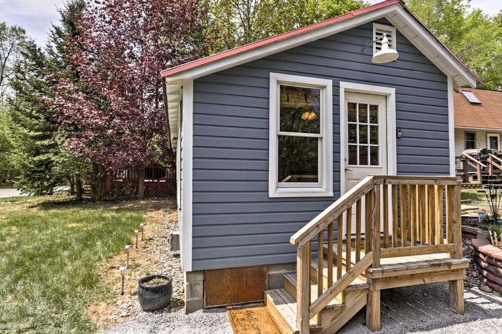 Bolton Landing House | Bolton Landing Cottage Walk to Lake George!