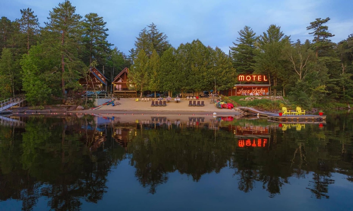 Long Lake Cabin | Bridge View - a waterfront Chalet